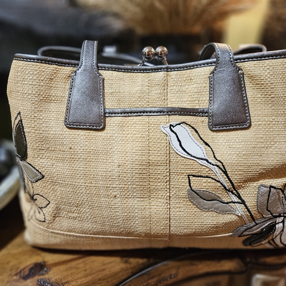 Coach vintage handbag NWOT - Picture 2 of 8